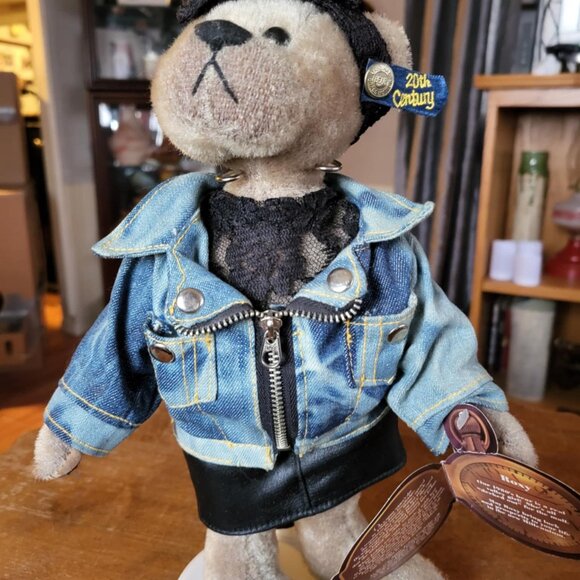 Roxy 1980's 20th Century Collectibles Bear by Pickford Brass Button Bears TM - Picture 10 of 13